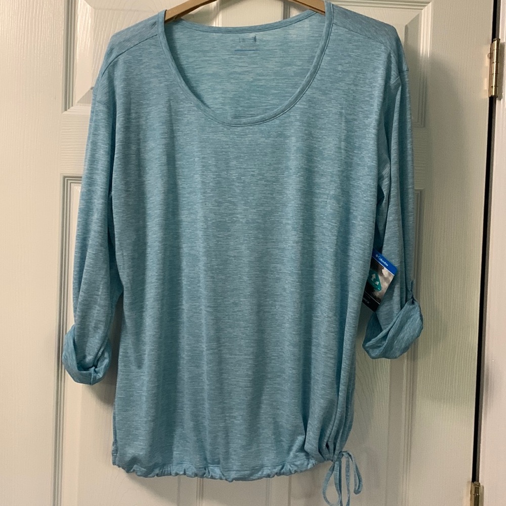 Columbia Omni-Wick Women’s 1X Causal Blue textured shirt